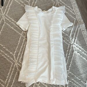 Adorable Fluttery White T- Shirt Dress - Size Small